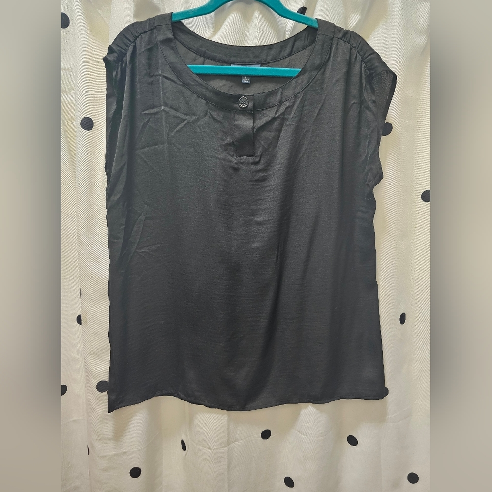 Modcloth black satin like sleeveless top L